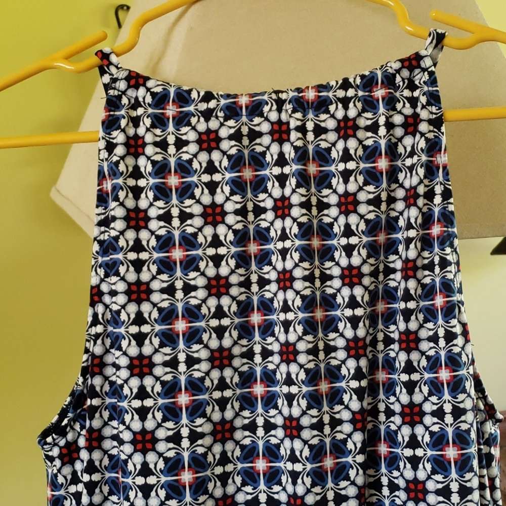 Dress - Picture 4 of 4
